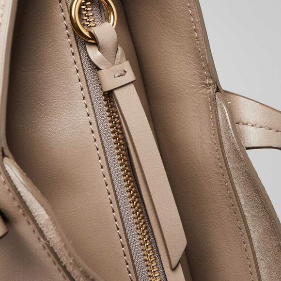 Chloe Motty Grey Leather Medium C Zipped Shopping Tote - Picture 12 of 12